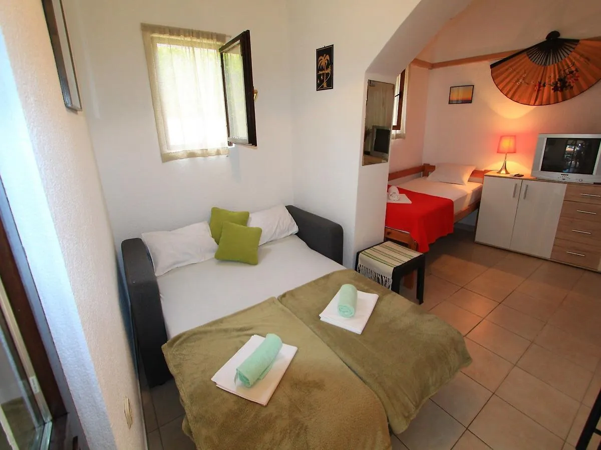 Apartment Giardino Selce
