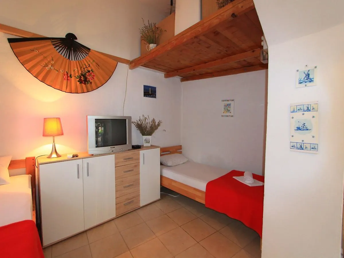Apartment Giardino Selce